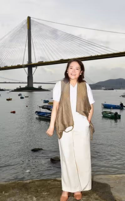 罕曬母女合照!65歲港星經歷2段婚姻如今單身,接受女兒是同性戀