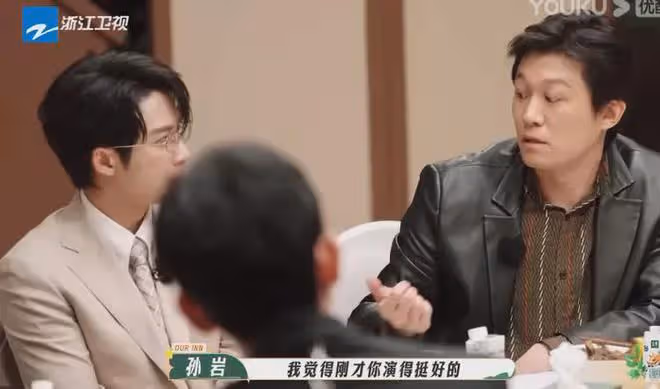 唐小虎談《狂飆》,對他的人品讚不絕口,隻字未提張譯
