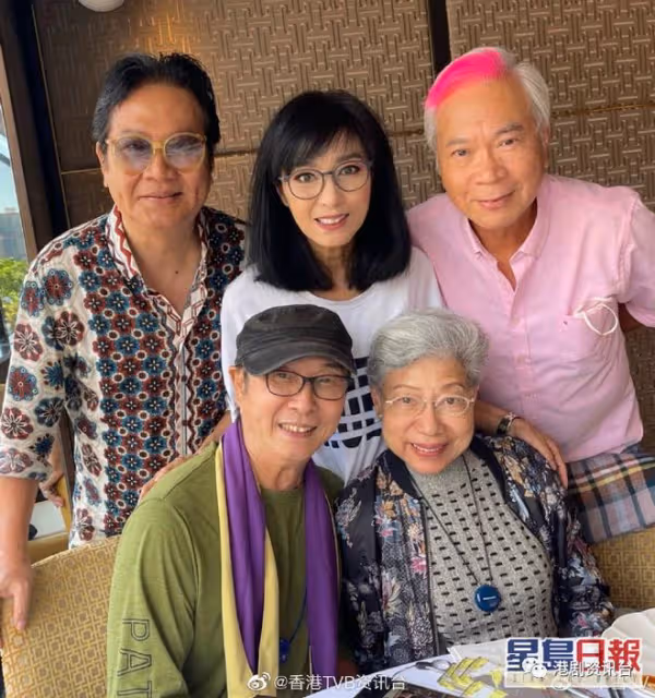 身材日漸消瘦粉絲憂心健康！73歲TVB老戲骨精神奕奕為愛犬切蛋糕慶生