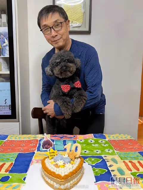 身材日漸消瘦粉絲憂心健康！73歲TVB老戲骨精神奕奕為愛犬切蛋糕慶生
