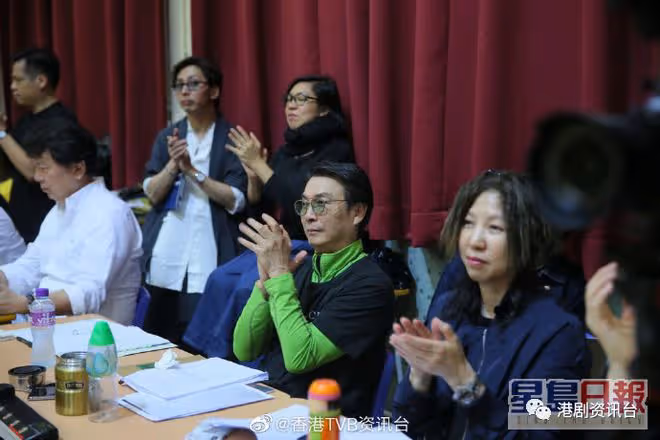 身材日漸消瘦粉絲憂心健康!73歲TVB老戲骨精神奕奕為愛犬切蛋糕慶生