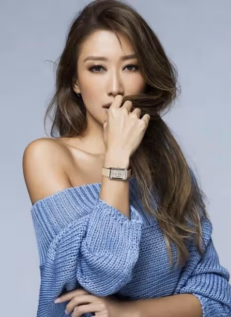 謝霆鋒妹妹謝婷婷的生父首曝光?疑似是白髮外國富商,年齡差驚人