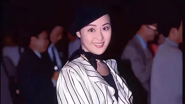 年輕時的章小蕙有多美？與鍾鎮濤離婚24年後，59歲活成人生贏家