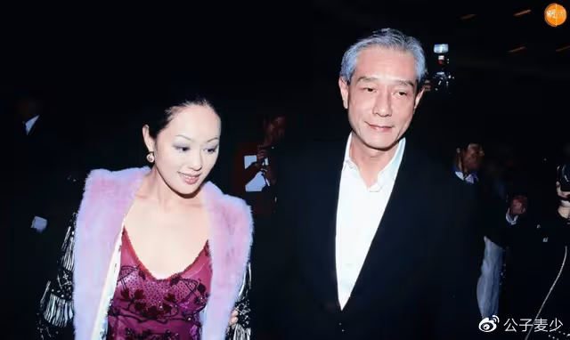 年輕時的章小蕙有多美?與鍾鎮濤離婚24年後,59歲活成人生贏家