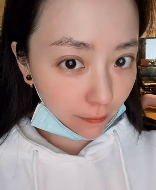張靚穎宣傳新冠引眾怒,如此低情商難怪跟母決裂被馮軻渣了又渣最後又被退貨