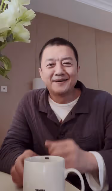 李亞鵬得新冠看到他妻子的行為,才懂他為啥評價王菲是個傳奇
