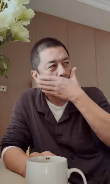 李亞鵬得新冠看到他妻子的行為,才懂他為啥評價王菲是個傳奇