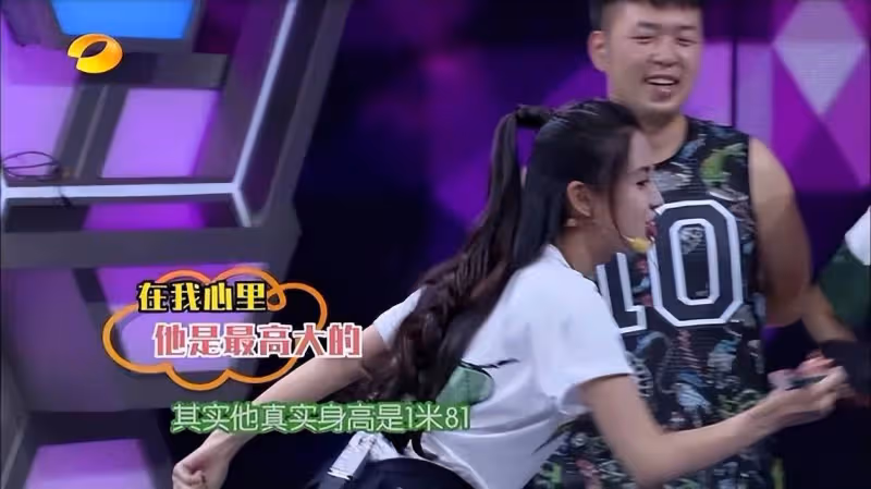 黃曉明亮相一身行頭被嘲像小矮人,跟baby離婚他又回到自己的怪圈