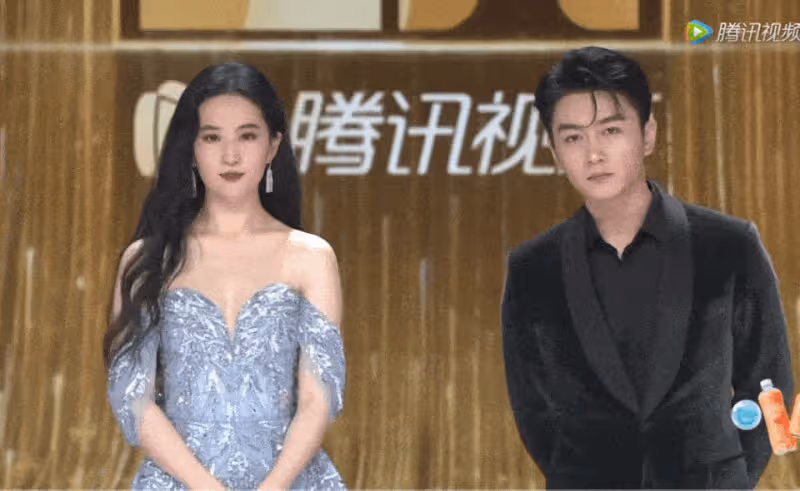 陳曉與陳妍希現身秀恩愛眼神拉絲,大讚老婆演技是殿堂級別是自己的榜樣