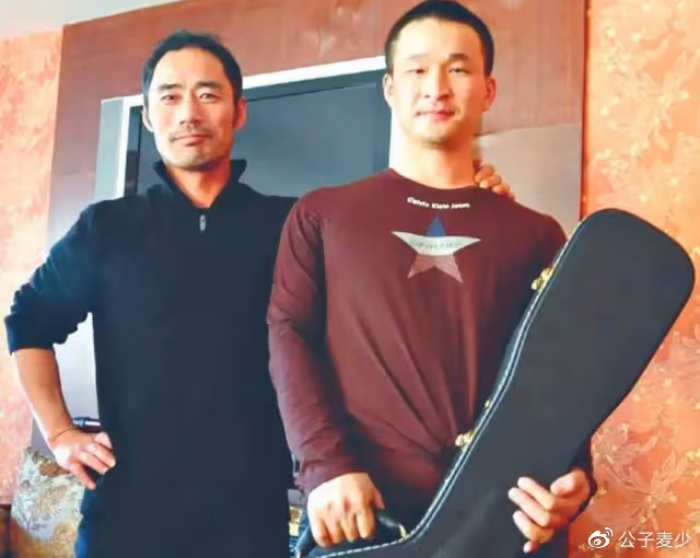 曾是春晚寵兒,如今演出費十幾元起步,旭日陽剛是如何自毀前程的