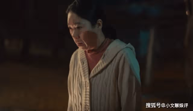 《黑暗榮耀2》復仇劇變喜劇？大嬸對妍珍的備註，承包了所有的笑點