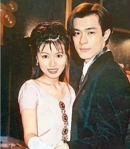 七位男星帥氣多金卻至今未娶，愛情複雜感情成謎，最大的已70歲