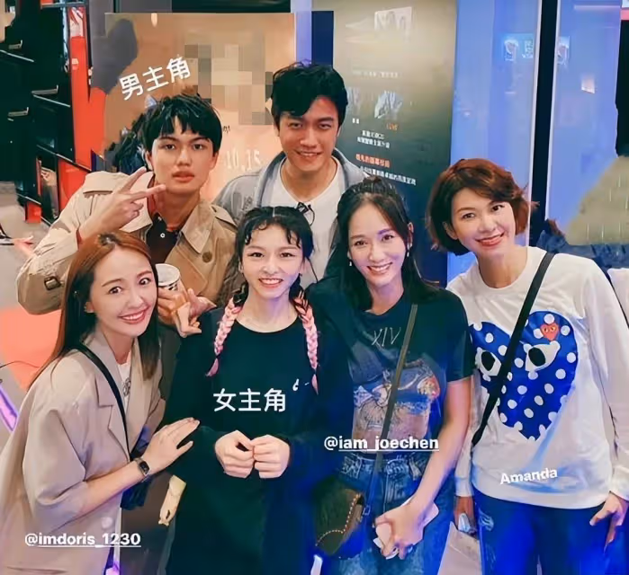 陳喬恩曼谷掃貨被偶遇，小腹凸起孕味濃，小9歲老公累到腰酸背痛