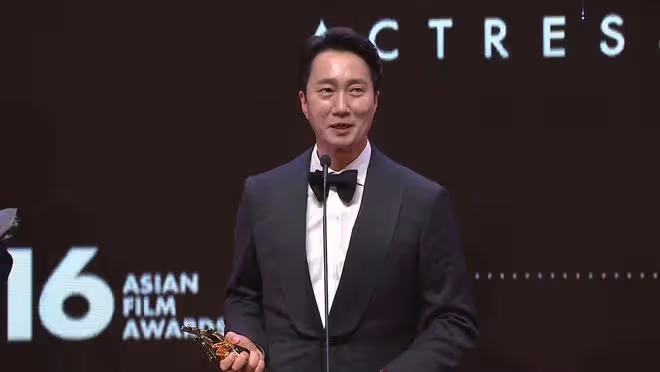梁朝偉和湯唯分獲亞洲電影大獎影帝影后,二人曾合作《色戒》