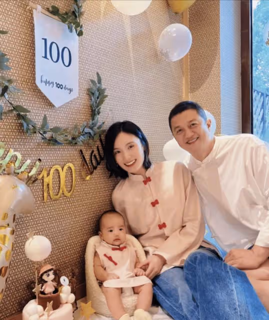 李亞鵬為女兒辦周歲宴,因合影沒抱娃挨罵,被調侃王菲牽手他也牽
