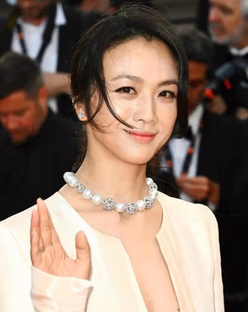 湯唯憑藉《分手的決心》獲得亞洲電影大獎最佳女主角,實至名歸