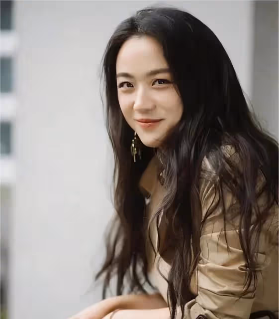 湯唯憑藉《分手的決心》獲得亞洲電影大獎最佳女主角,實至名歸