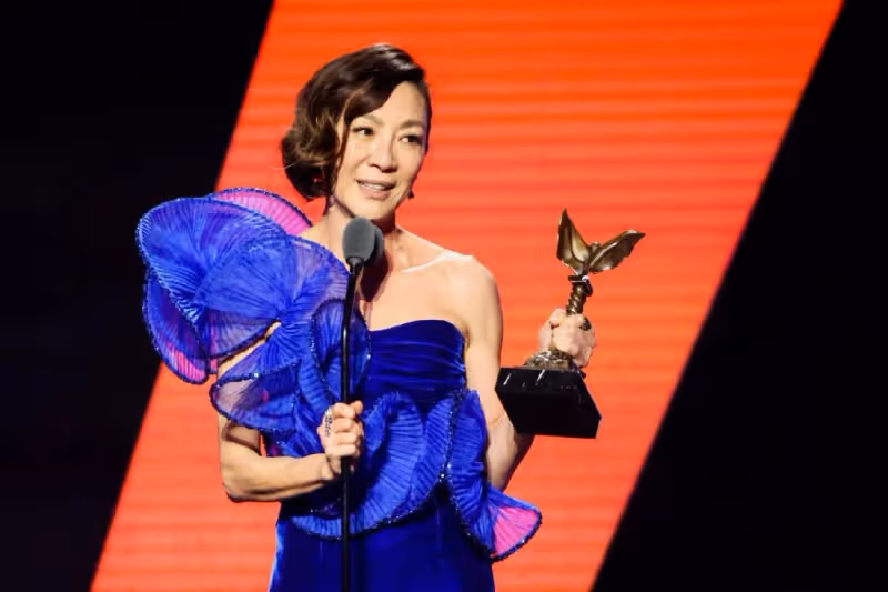 楊紫瓊成奧斯卡首位華人影后,向所有女性發聲:絕對不要放棄