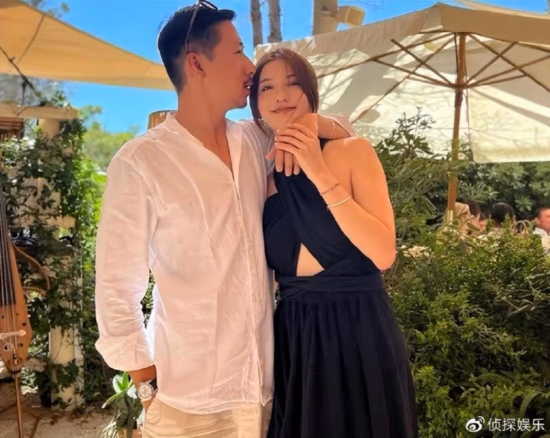 吳千語曬西裝熱褲另類穿搭引熱議,網友吐槽不倫不類像底褲外穿