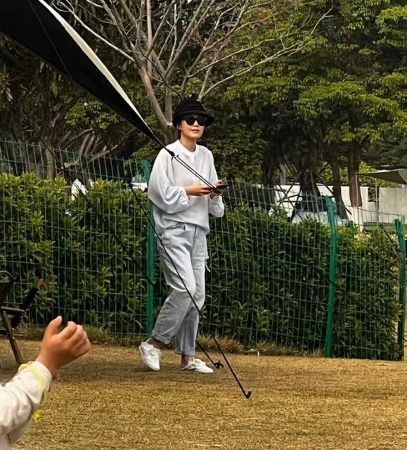 周麗淇夫婦珠海公園露營！被曝已移居當地，住均價3萬高檔小區