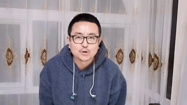 吳綺莉曬內地朋友名單，陶紅金巧巧送祝福，頂著成龍壓力出鏡不易