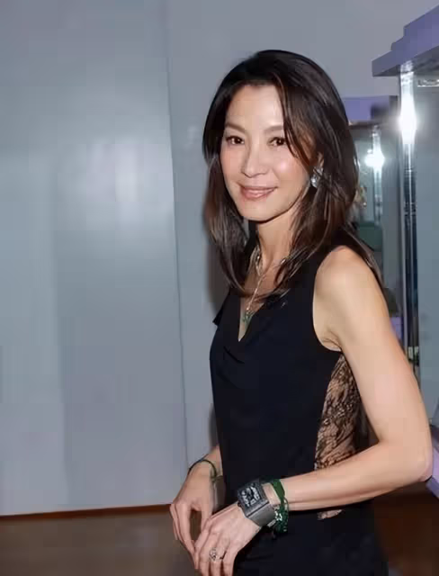 馬來西亞籍楊紫瓊拿下奧斯卡影后,內娛楊紫被罵,都是水軍惹的禍
