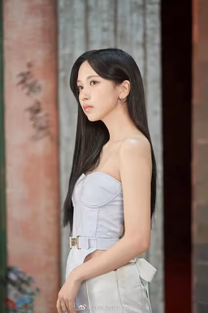 JYP用《SET ME FREE》闖美,TWICE似乎續約錯了
