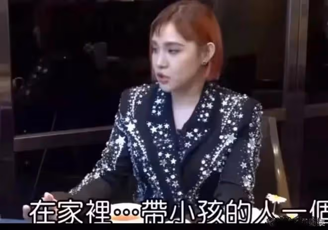 謝依霖坦言自己消失3年沒工作,老公身患肌無力,母親曾患抑鬱症