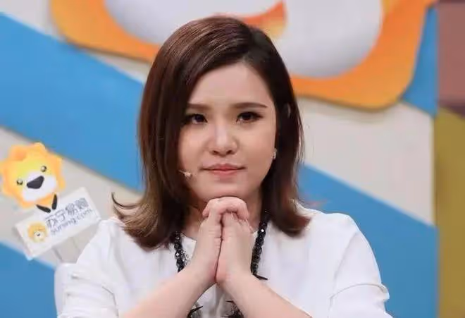 謝依霖坦言自己消失3年沒工作,老公身患肌無力,母親曾患抑鬱症