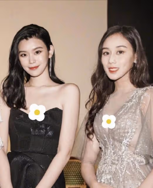 何超欣曬與嫂子奚夢瑤合影，二人珠光寶氣，與香港名媛林恬兒同框比美