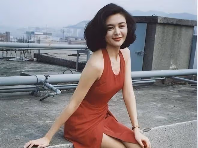 關之琳自爆:什麼樣的男人都試過,唯一遺憾就是生孩子沒試過