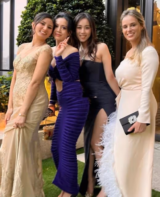 奚夢瑤帶何超欣林恬兒參加婚禮,小腹微凸被問是不是懷第三胎
