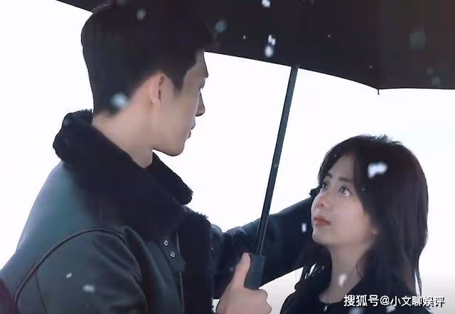 《歸路》路晨和歸曉相逢，拒絕父母給安排的婚約，兩人登記結婚