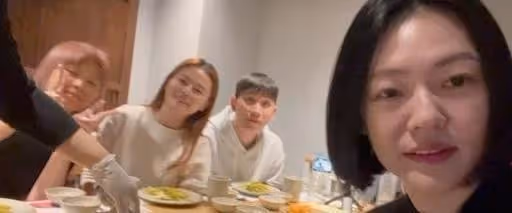小S韓國穿JK制服拍照,狀態回春如少女,和偶遇網友說山東話好親切