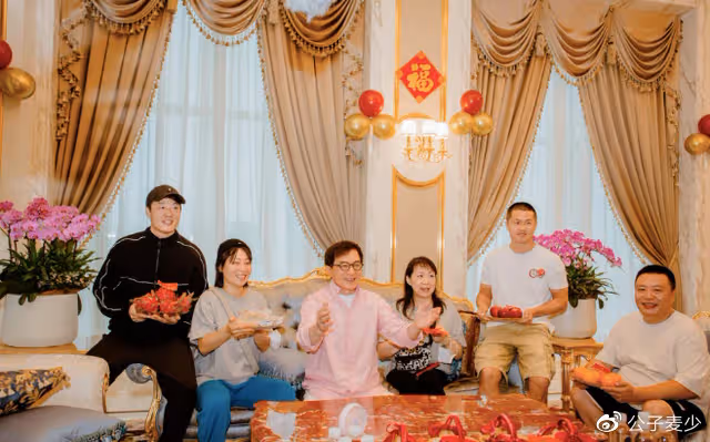 50歲吳綺莉進廠打工!內心強大不在意惡評,女兒國外撿垃圾太心酸