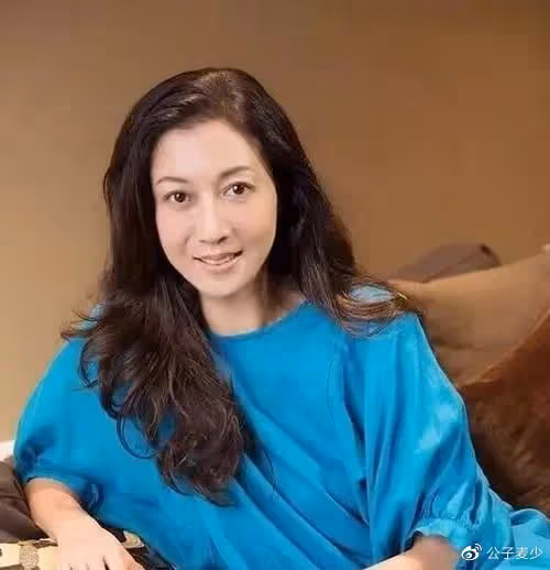 50歲吳綺莉進廠打工!內心強大不在意惡評,女兒國外撿垃圾太心酸