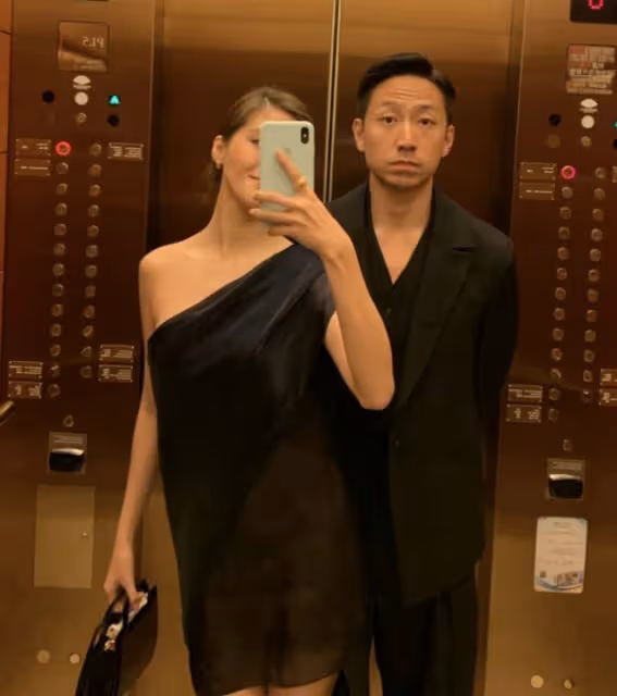 吳千語與男友慶祝白色情人節,誇讚施伯熊擺pose有進步,互動好甜