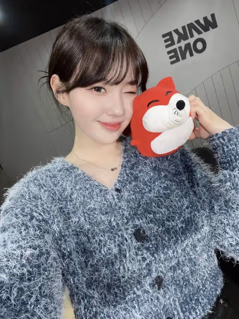 愛豆上班啦 | 專訪Kep1er:沈小婷教成員唱《恭喜發財》 全員手勢舞甜度爆表