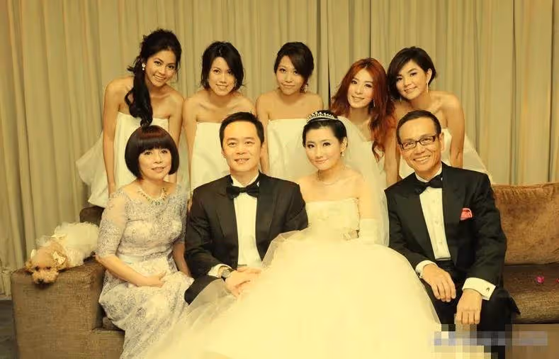 41歲Selina官宣懷孕!曾因燒傷被外界認為不能懷孕,寶寶乳名曝光,網友:眼淚噴出來