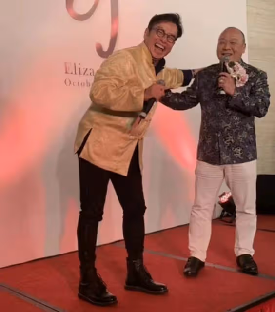 戀情曝光?69歲知名港星與新歡公開牽手吃飯,其身材火辣高達2米
