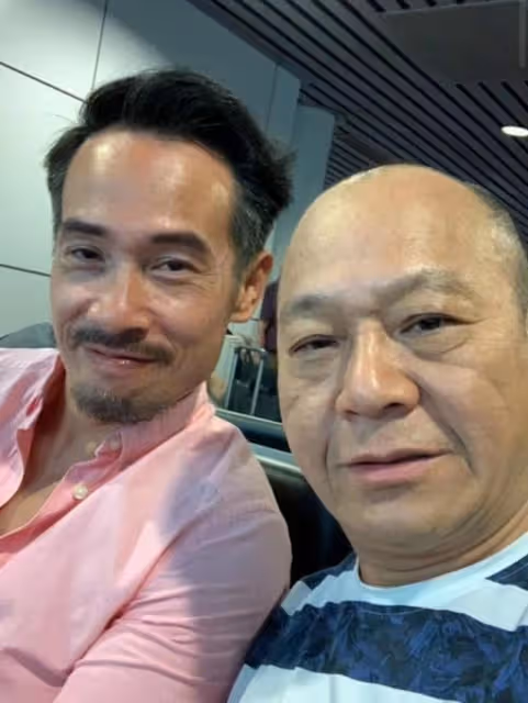 戀情曝光?69歲知名港星與新歡公開牽手吃飯,其身材火辣高達2米