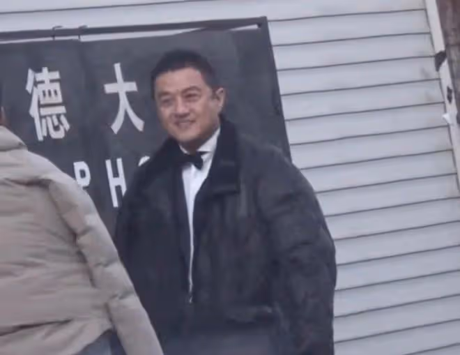 海哈金喜為女兒慶生,曬孩子剛出生視頻,李亞鵬初見孩子溫情滿滿