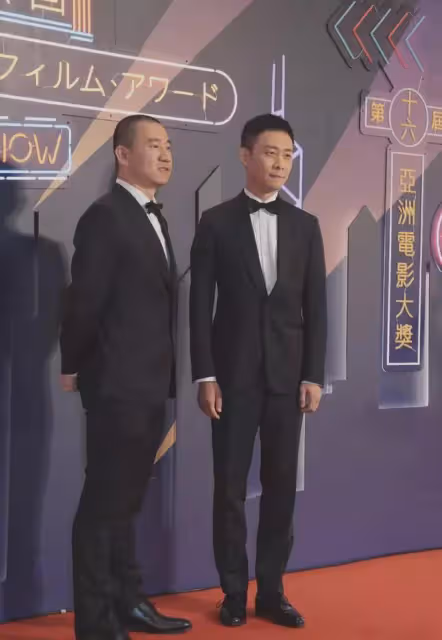 一場在香港舉辦的頒獎典禮,暴露了對內地明星的「惡」