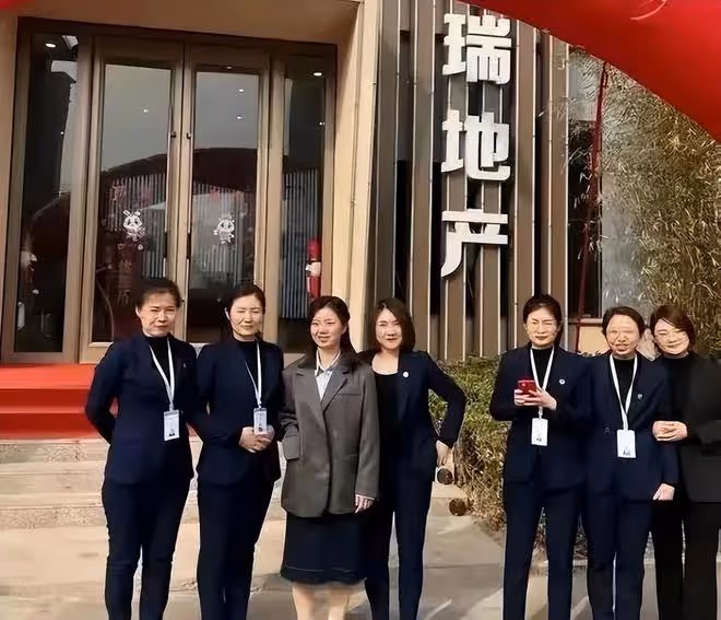 《狂飆》配角急功近利?樓盤代言、修鼻毛廣告,撈金路子玩明白了