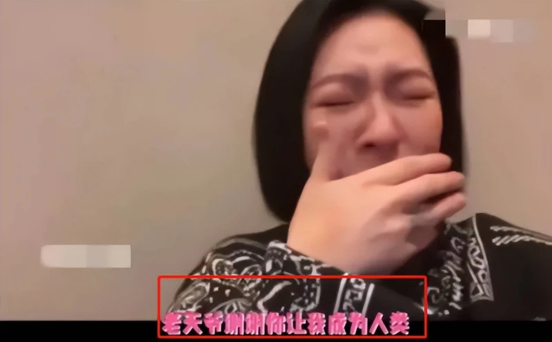 丟人現眼!吃韓國美食陶醉穿韓服自豪的小S儼然把自己當成韓國人了