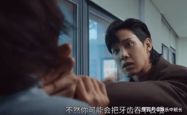 《黑暗榮耀2》全在俊暴揍教導主任！一個齷齪癖好，成全了他的夢