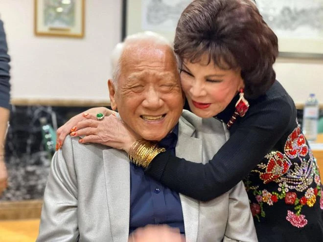又一明星後悔移民!92歲港星黃夏蕙回香港生活,透露在北美不快樂
