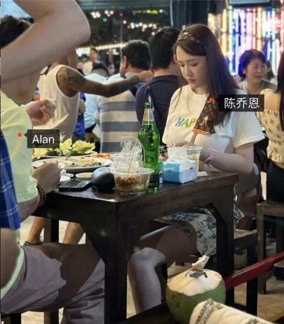 陳喬恩游泰國被偶遇，帶老公Alan現身猛男餐廳，喝啤酒破懷孕謠傳