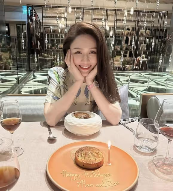 陳喬恩曬與Alan喝香檳,闢謠懷孕,丈夫陪她度假多月被質疑不工作