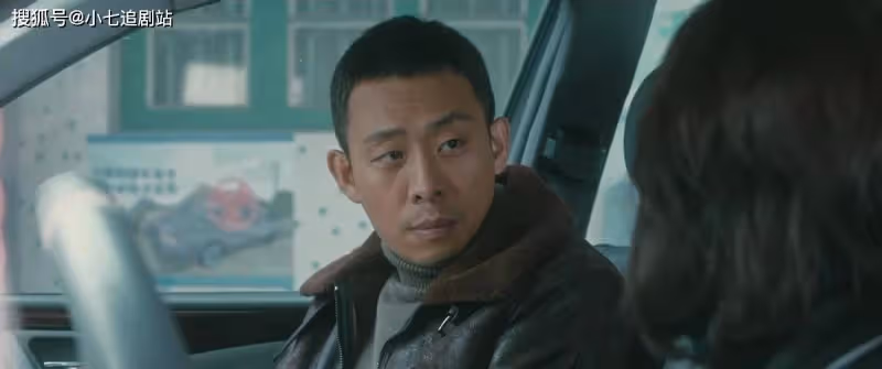 《他是誰》首播收視奪冠，尺度大節奏快，懸疑燒腦反轉太意外